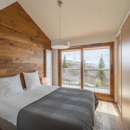 Spacieux A Courchevel, 12-14 Pers., Parking & Ski-in/ski-out Apartamento Courchevel