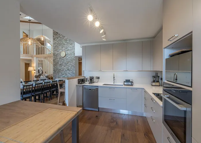 Spacieux A Courchevel, 12-14 Pers., Parking & Ski-in/ski-out - Fr-1-563-116 Courchevel